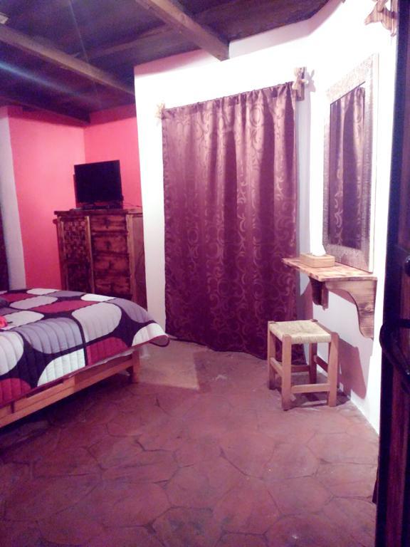 Отель Rancho La Piedra Тенансинго-де-Дегольядо Экстерьер фото